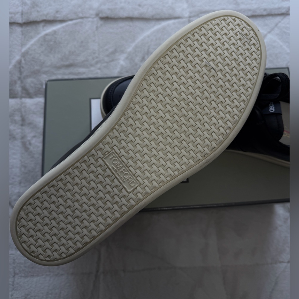 NEW! $1,100 Tom Ford Radcliffe Smooth Leather Low-Top Black Cream Sneakers 9 - Picture 7 of 11